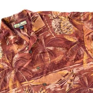Tommy Bahama Mens Small 100% Silk Tropical Sunset Pineapple Hawaiian Shirt